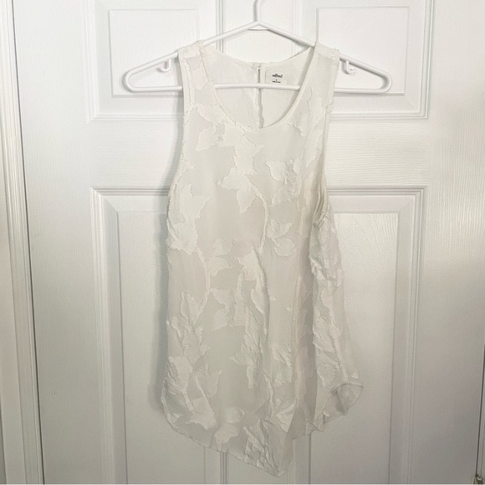 Aritzia Wilfred White Embroidered Tank Top Small